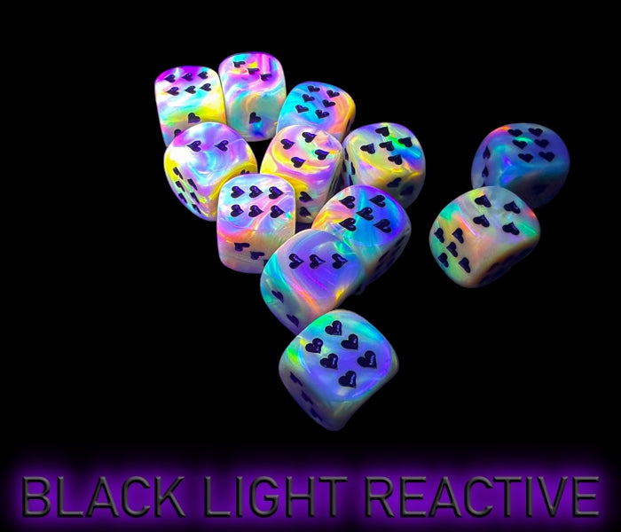 Heart Festive Circus/black w/pips 16mm d6 Dice Block (12 dice)