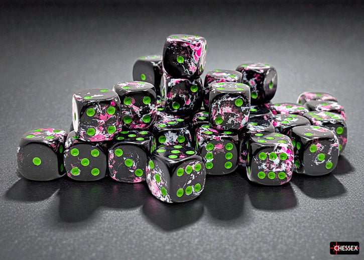 Brush Dice - Paintball/black w/green pips 12mm d6 Dice Block (36 dice) - Chessex