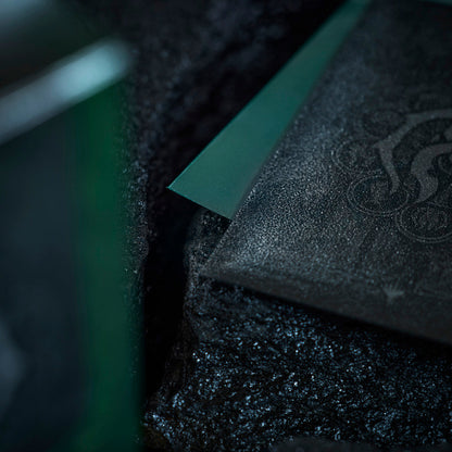 Dragon Shield: (100 Card Sleeves) Matte Dual Art - Golgari Swarm - Guildpact Series - Magic: The Gathering