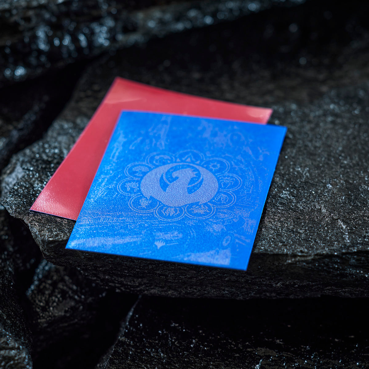 Dragon Shield: (100 Card Sleeves) Matte Dual Art - Izzet League - Guildpact Series - Magic: The Gathering