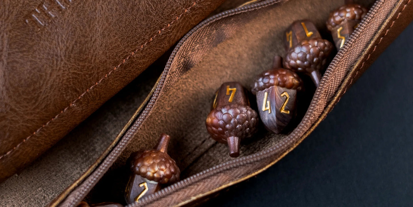 Resin: Legend in the Mist: Leather Satchel with 6 Resin Acorn Dice
