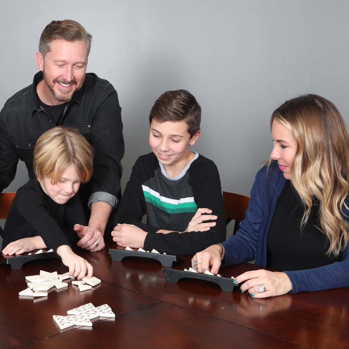 Triominoes Deluxe - Classic Game